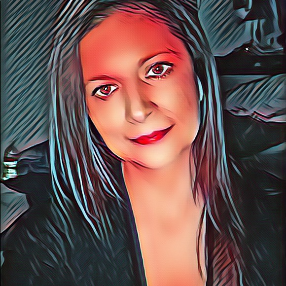 Meet this Posher, Raquel.... - Picture 5 of 7